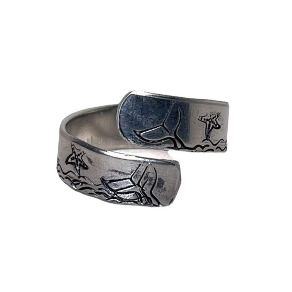 Handmade 9 stamped ocean whale scene silver‎ adjustable hypoallergenic wrap ring